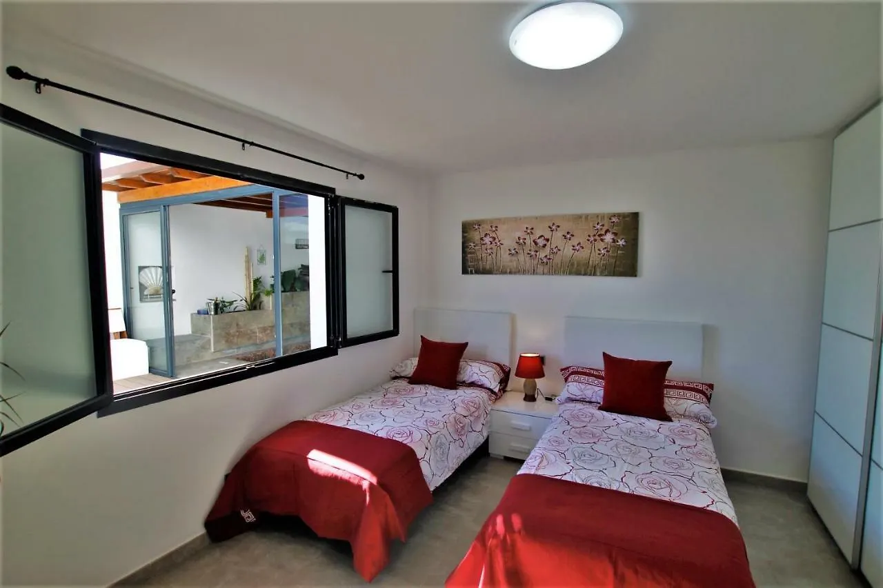 Villa Holiday House And Spa Lanzarote à Tías 0*,  Espagne